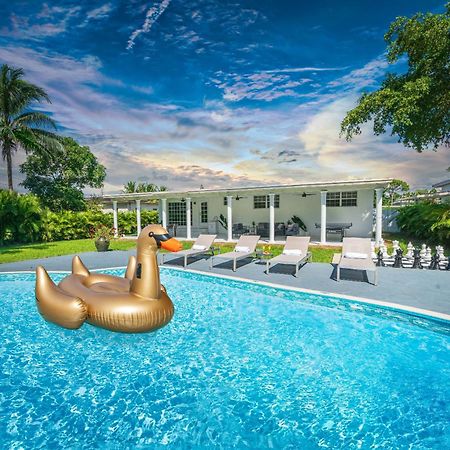 Villa New Tropical Oasis Retreat In Miami Extérieur photo
