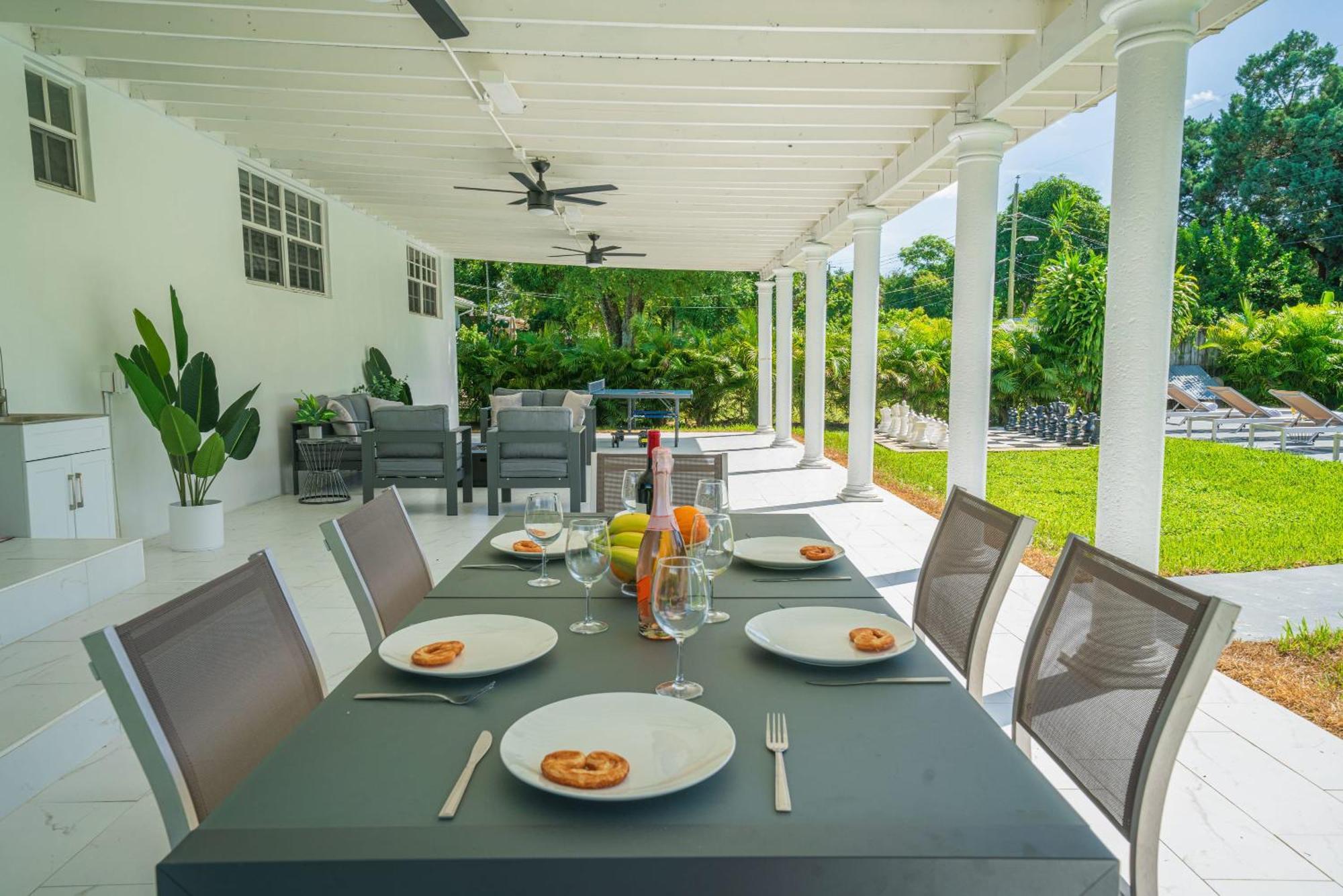 Villa New Tropical Oasis Retreat In Miami Extérieur photo