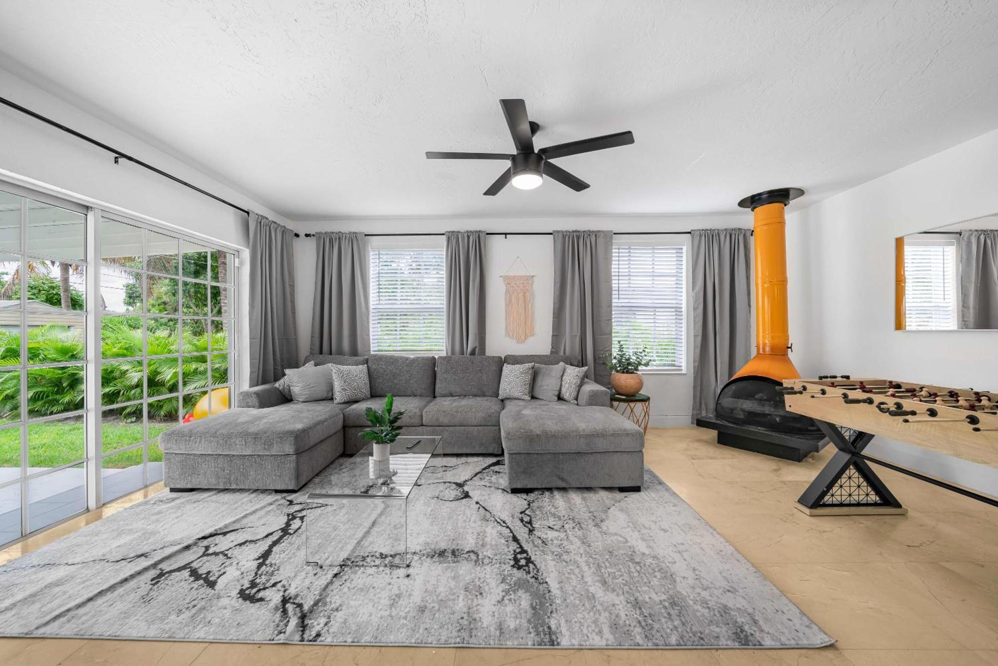 Villa New Tropical Oasis Retreat In Miami Extérieur photo