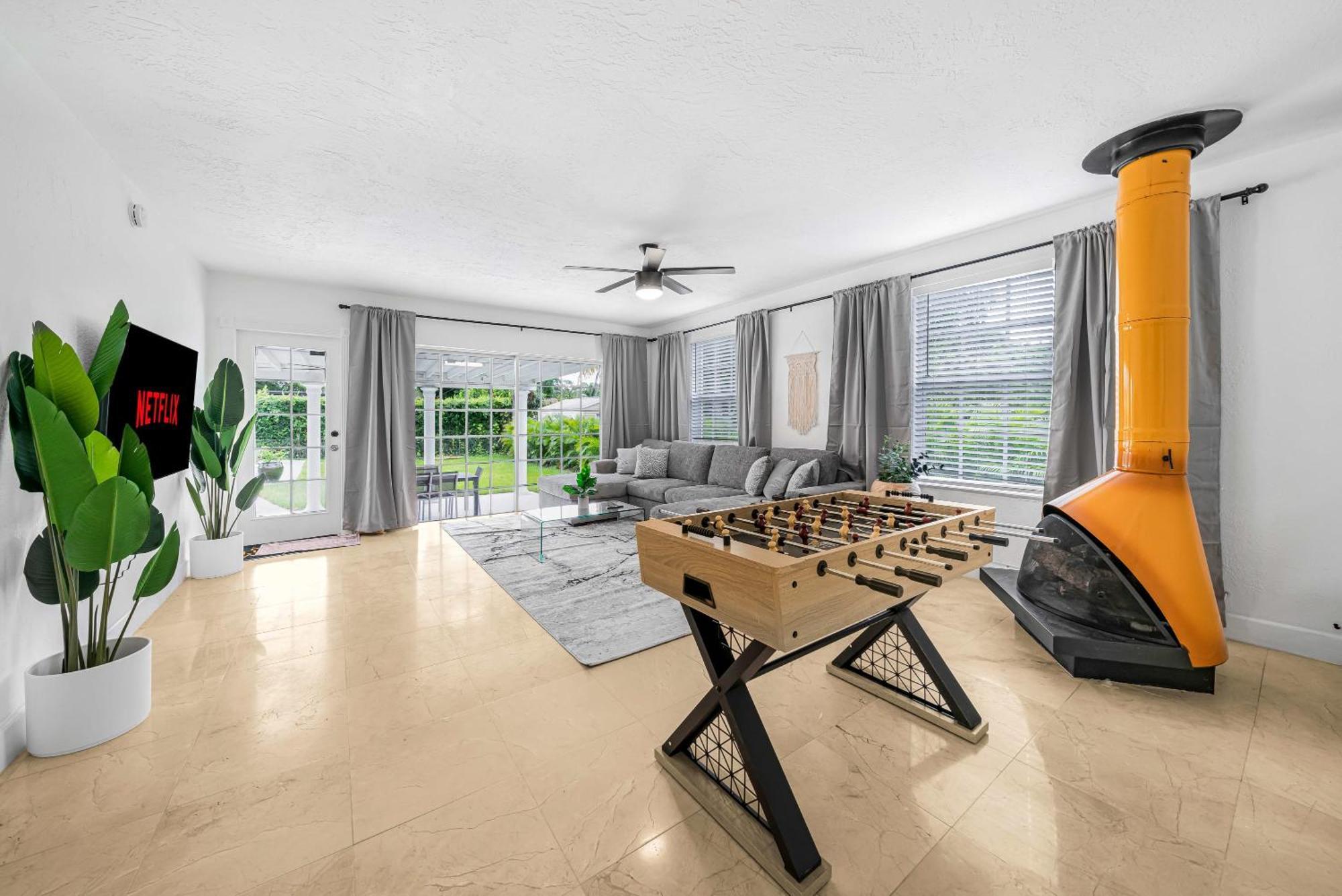 Villa New Tropical Oasis Retreat In Miami Extérieur photo